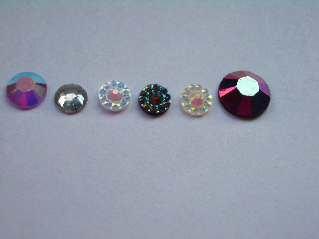 Nail Art  Rondell  250 Ungewöhnliche Rhinestones Steinchen  groß! Neu!