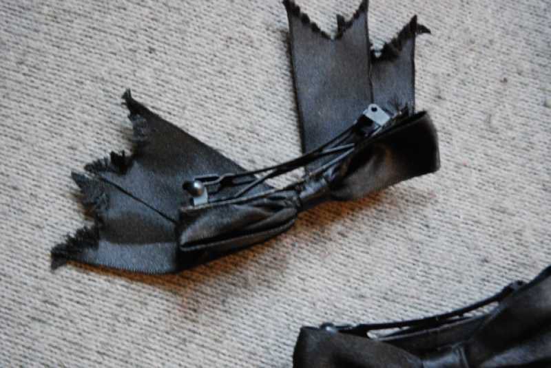 Haarspangen - Schleifen aus schwarzem Satin