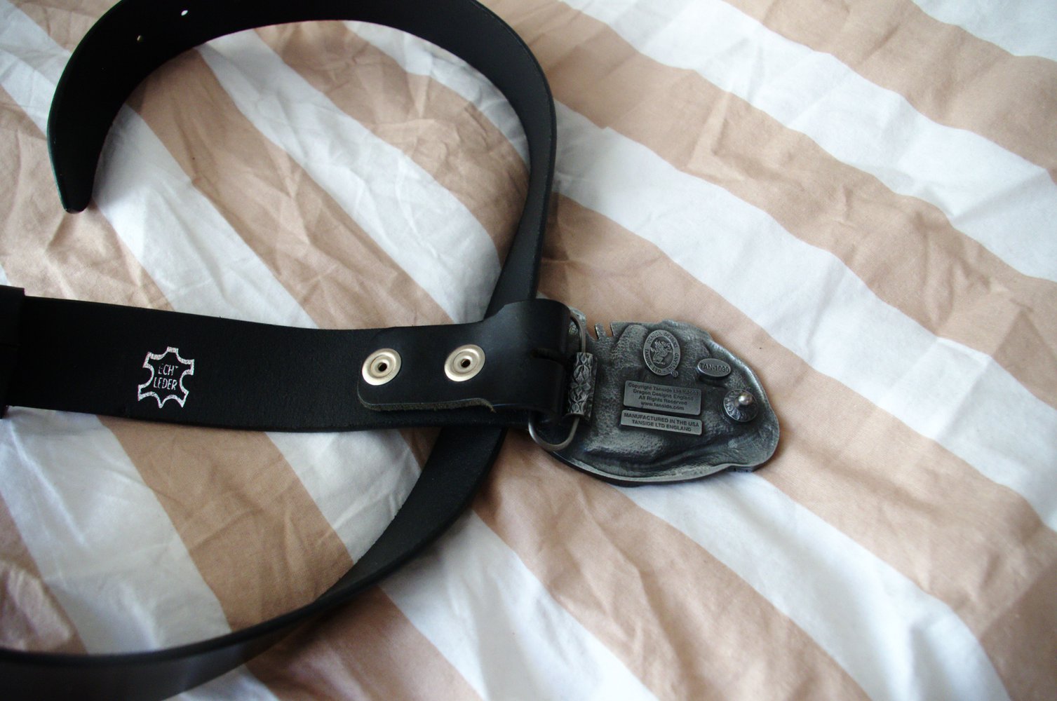 Schwarzer Gürtel große Schnalle Echtleder RAT Ratte Schriftzug