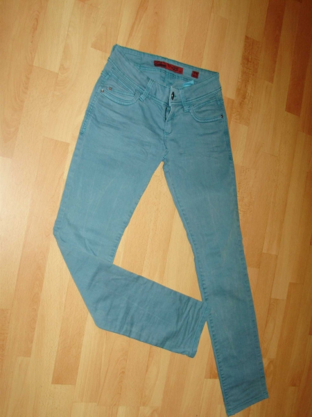 S. oliver Skinny Jeans türkis 32 / 32 passend XS