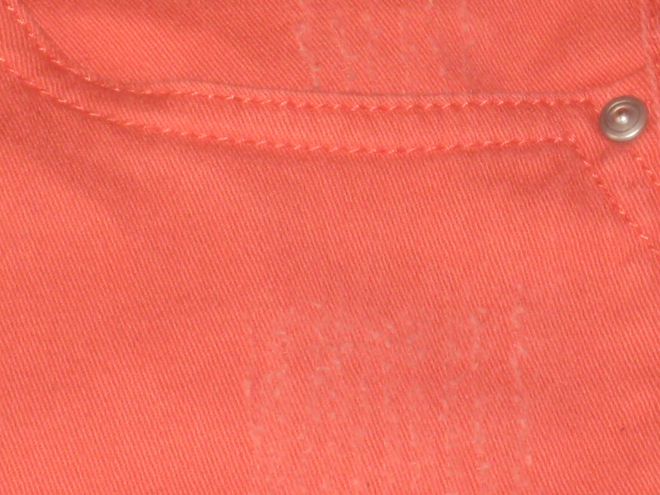 Modische, schmale Hose in Puderton #esmara