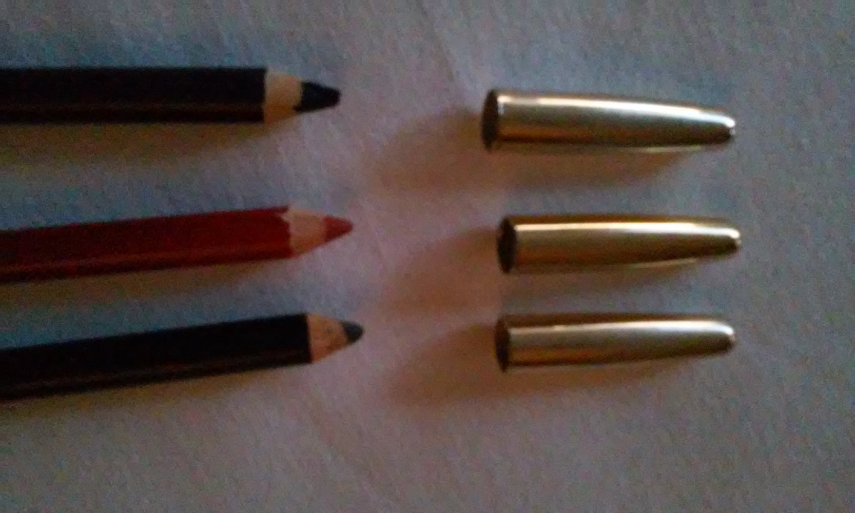 Kajalstifte Lippenkonturenstift eyeliner Lidschatten komplett nur 14,99