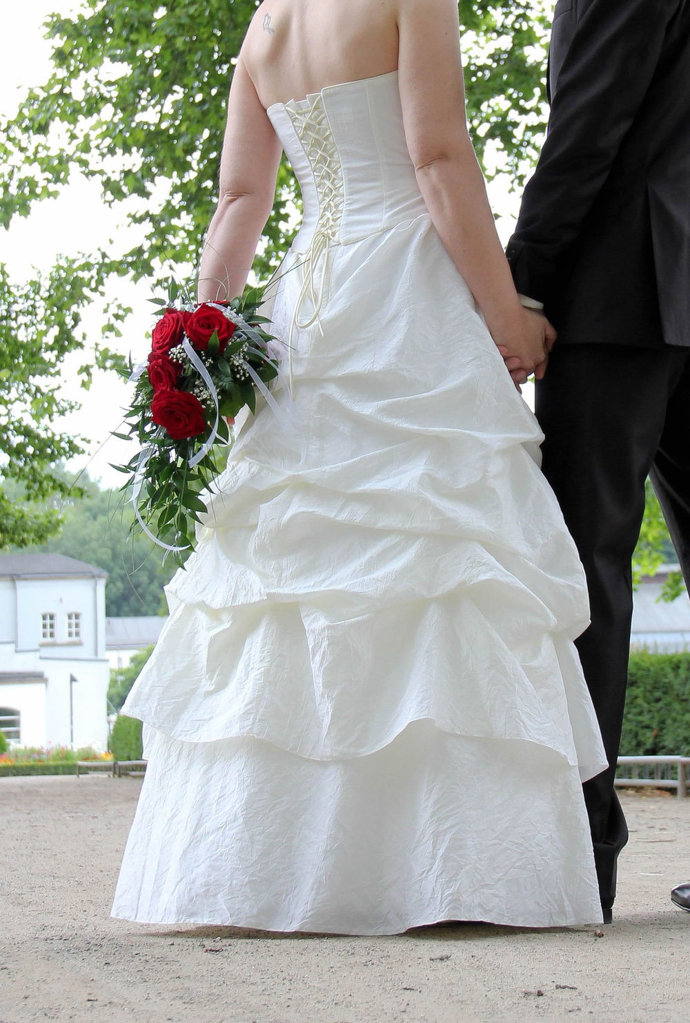 Brautkleid 12 in creme 12-Teilig: Rock, Corsage, Bolero und Reifrock Brautkleid 12 in creme 12-Teilig: Rock, Corsage, Bolero und Reifrock