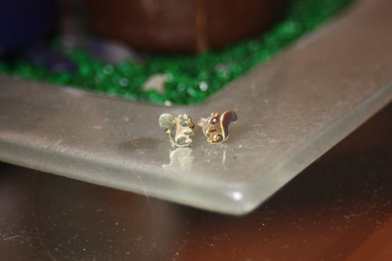 Süße kleine Eichhörnchen Ohrstecker 585er Gold, 6-7mm