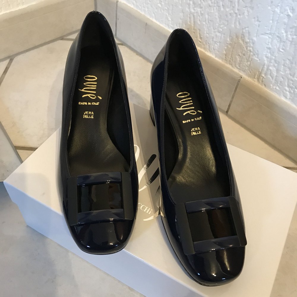 Ovye Ovyé Pumps Lack Schuhe neu Größe 38 blau 