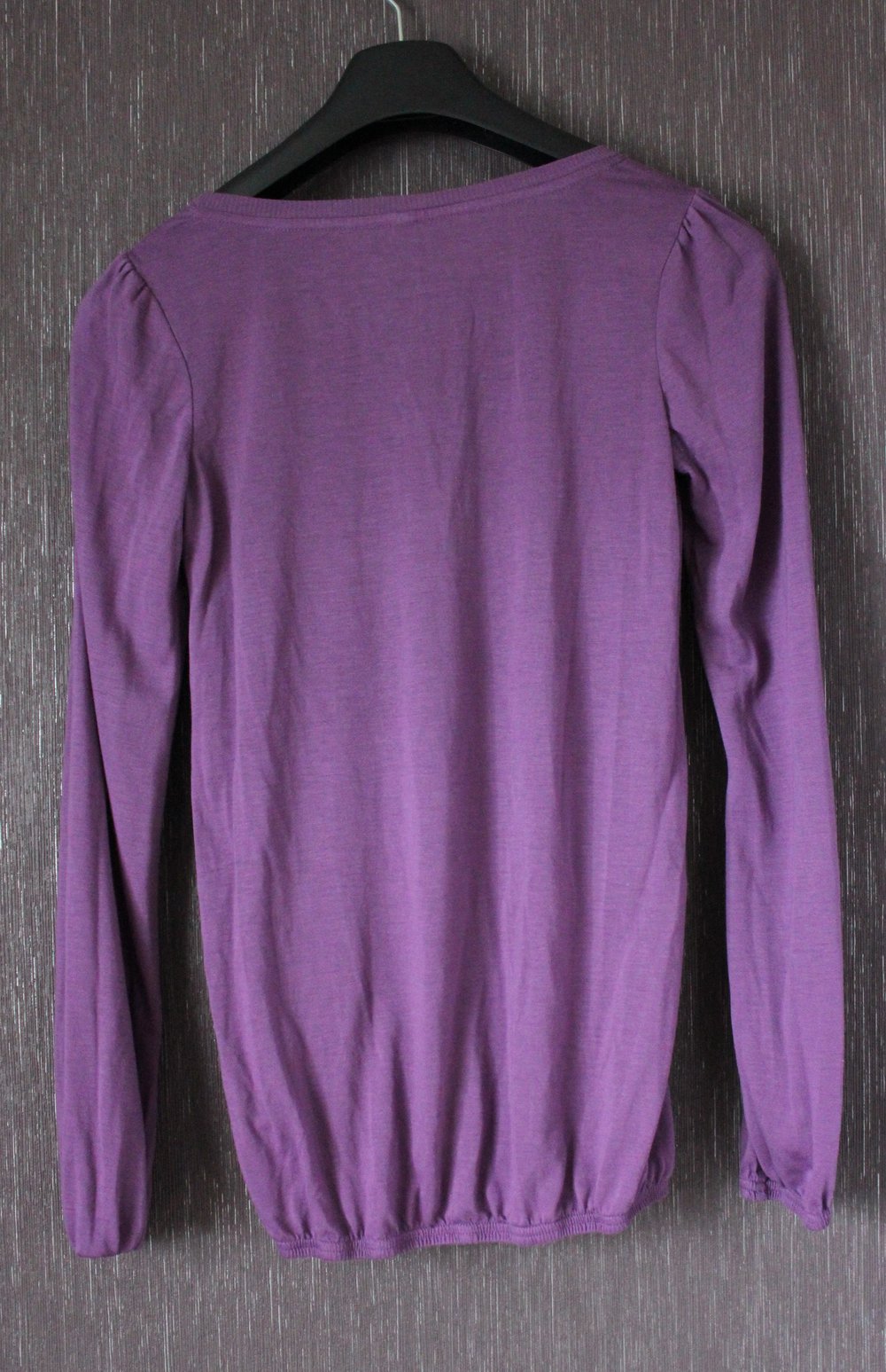 langärmeliges Shirt