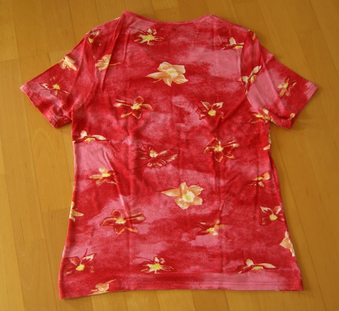 Sehr schönes Blumenshirt
