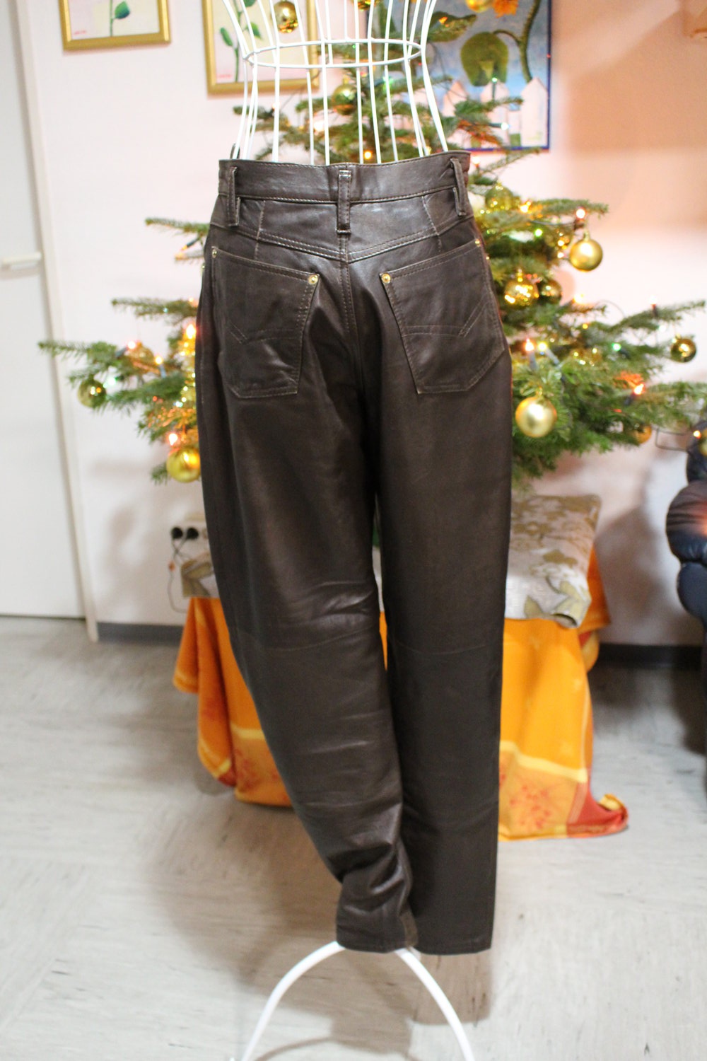 231. Lederhose high waist, Gr. 38