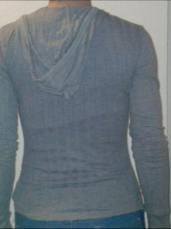 Langarm Shirt mit Kapuze Größe M