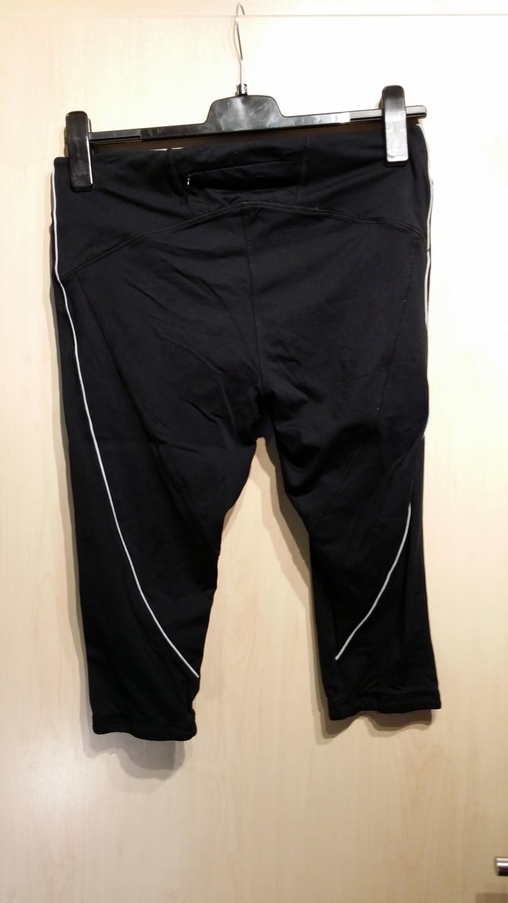 knielange Sporthose Damen