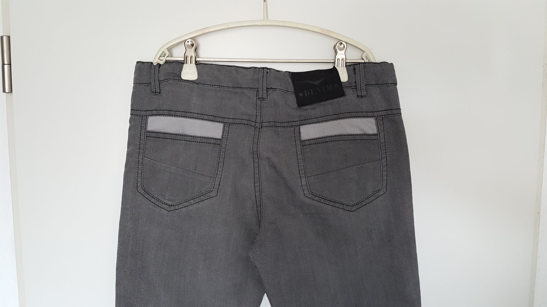 422. Jeans von 3 pommes/Frankreich, Gr. 152, 12 Jahre