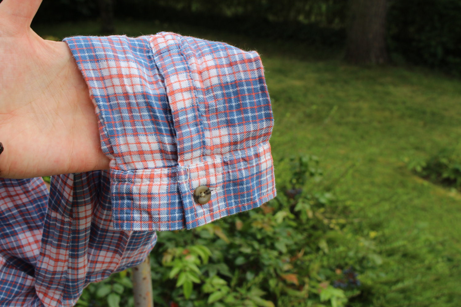 bunt-karierte Bluse von H&M