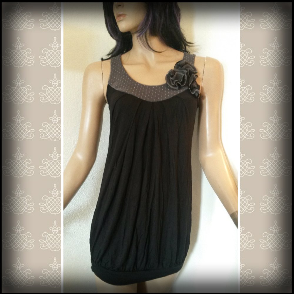 Longshirt/Minikleid mit Tüllpasse und 3 witzigen Tüll-Blüten 