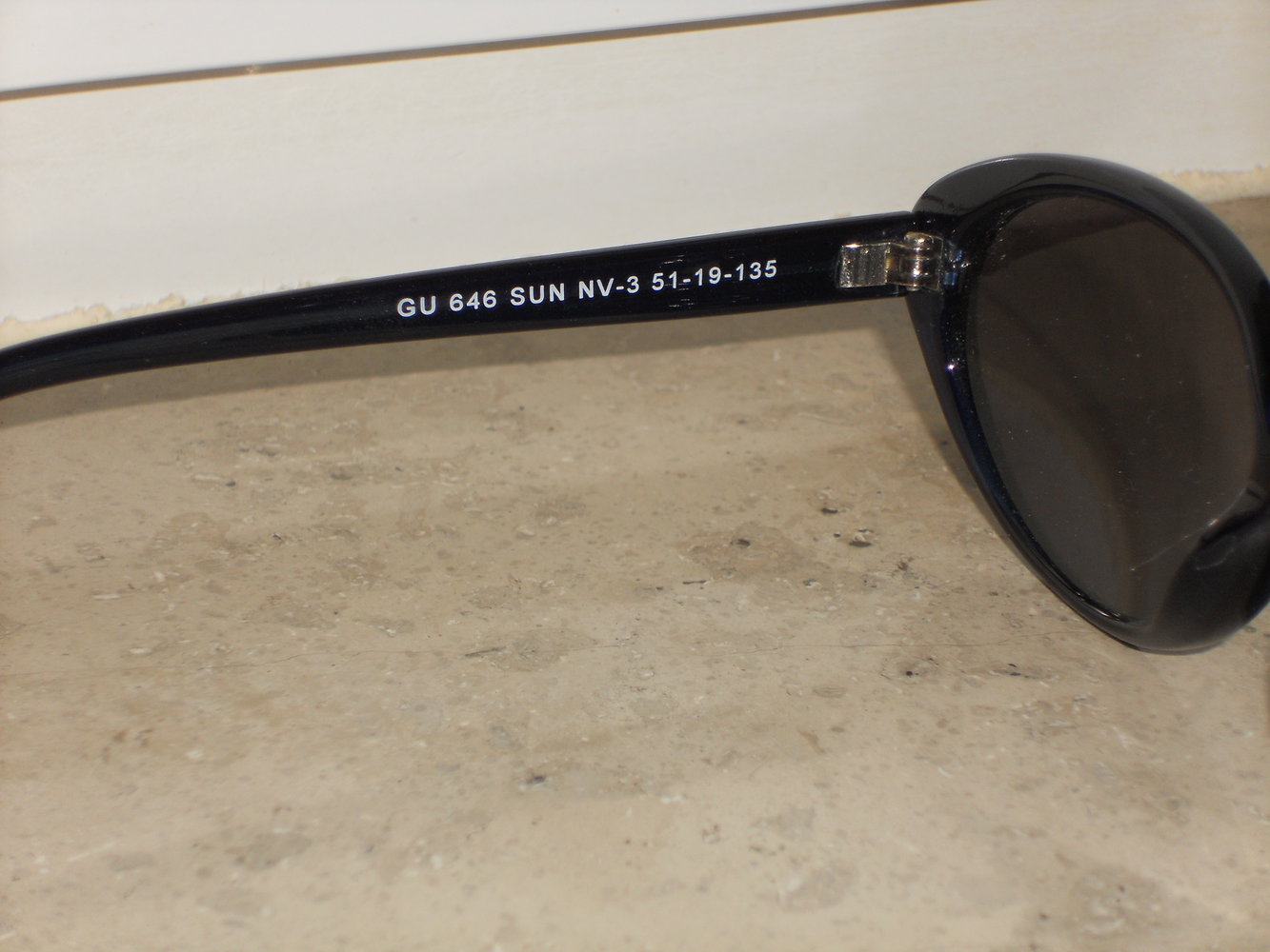 Dunkel Blaue Sonnen Brille von Guess