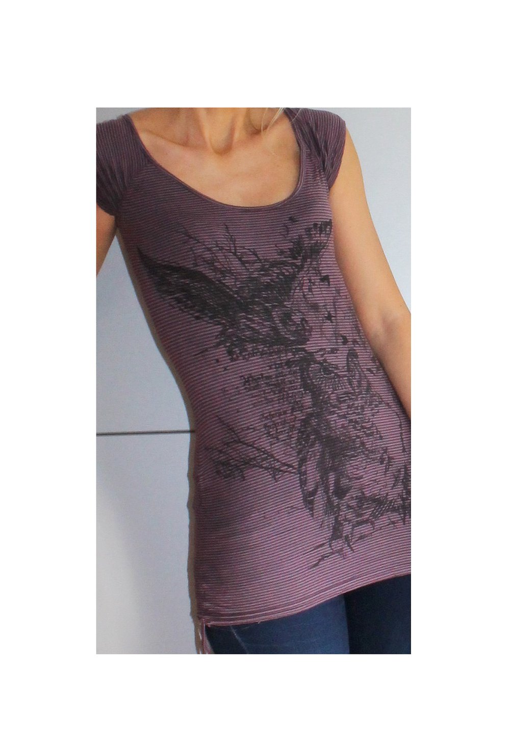 schönes Oberteil / Top / T-shirt gestreift mit Aufdruck