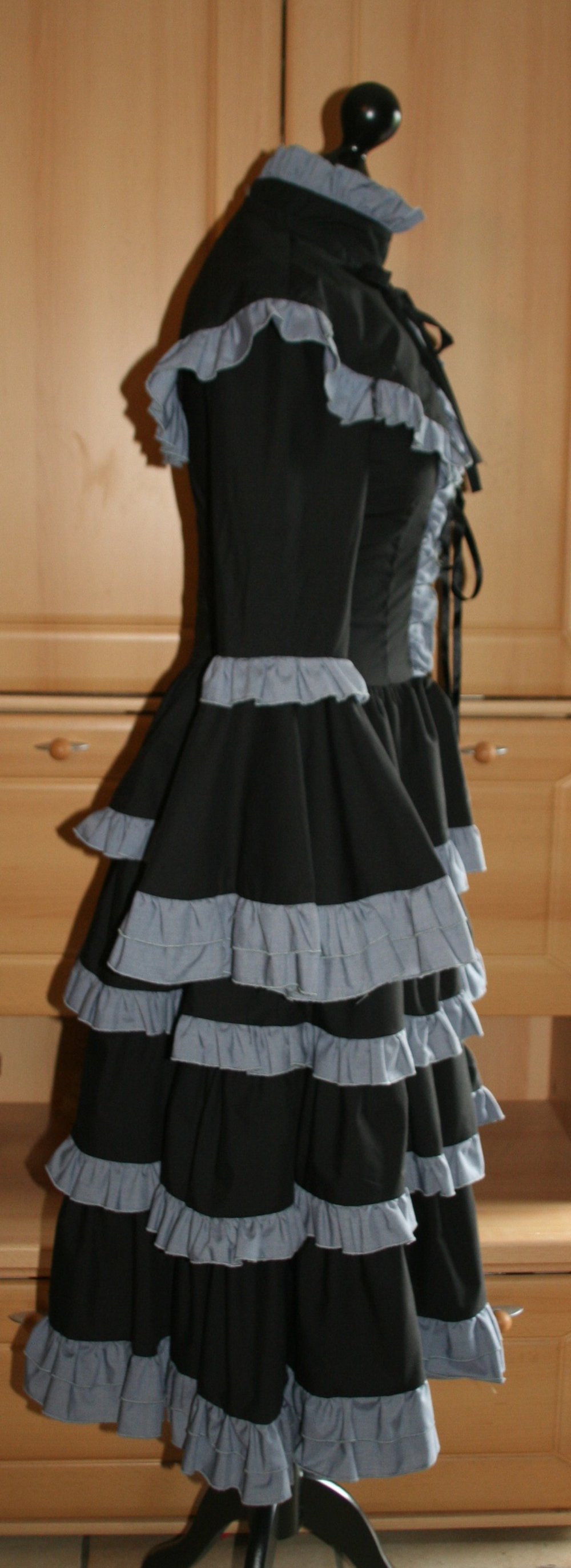 Lolita Cosplay Kleid empire Stil Visual Kei schwarz grau Gr. 36 /S