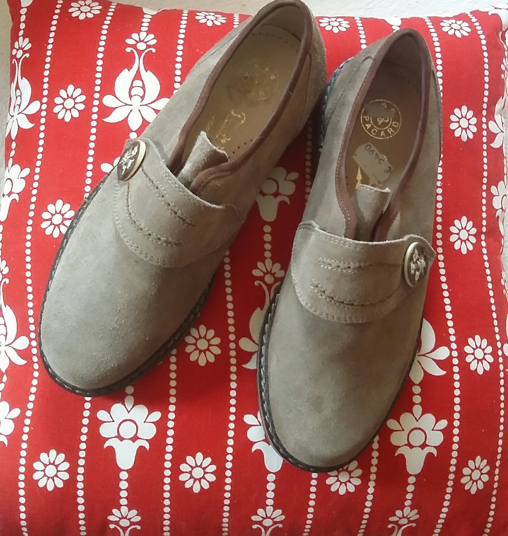 Halbschuhe im Landhaus -Look