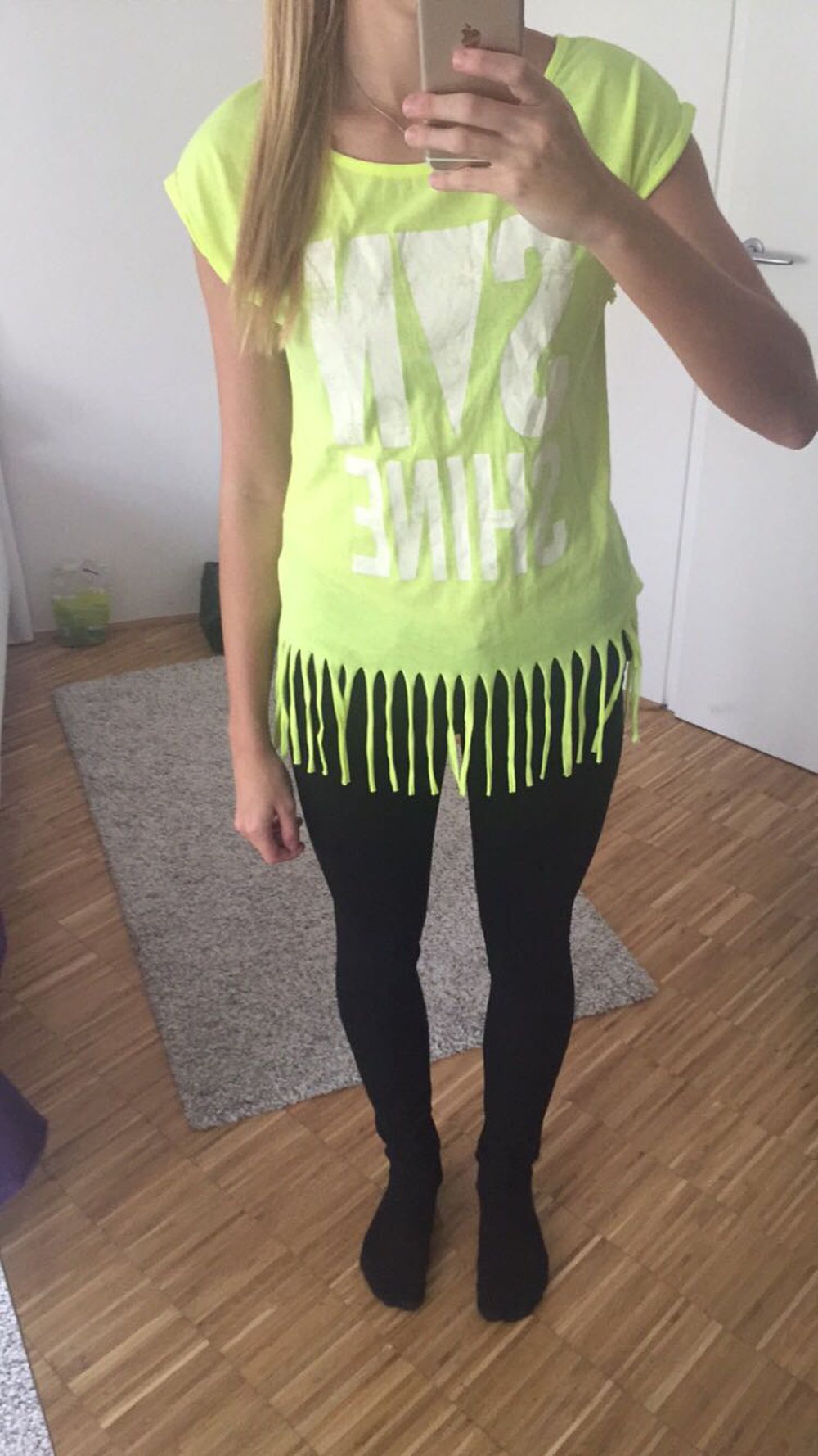 Neonfarbenes Fransen T-shirt