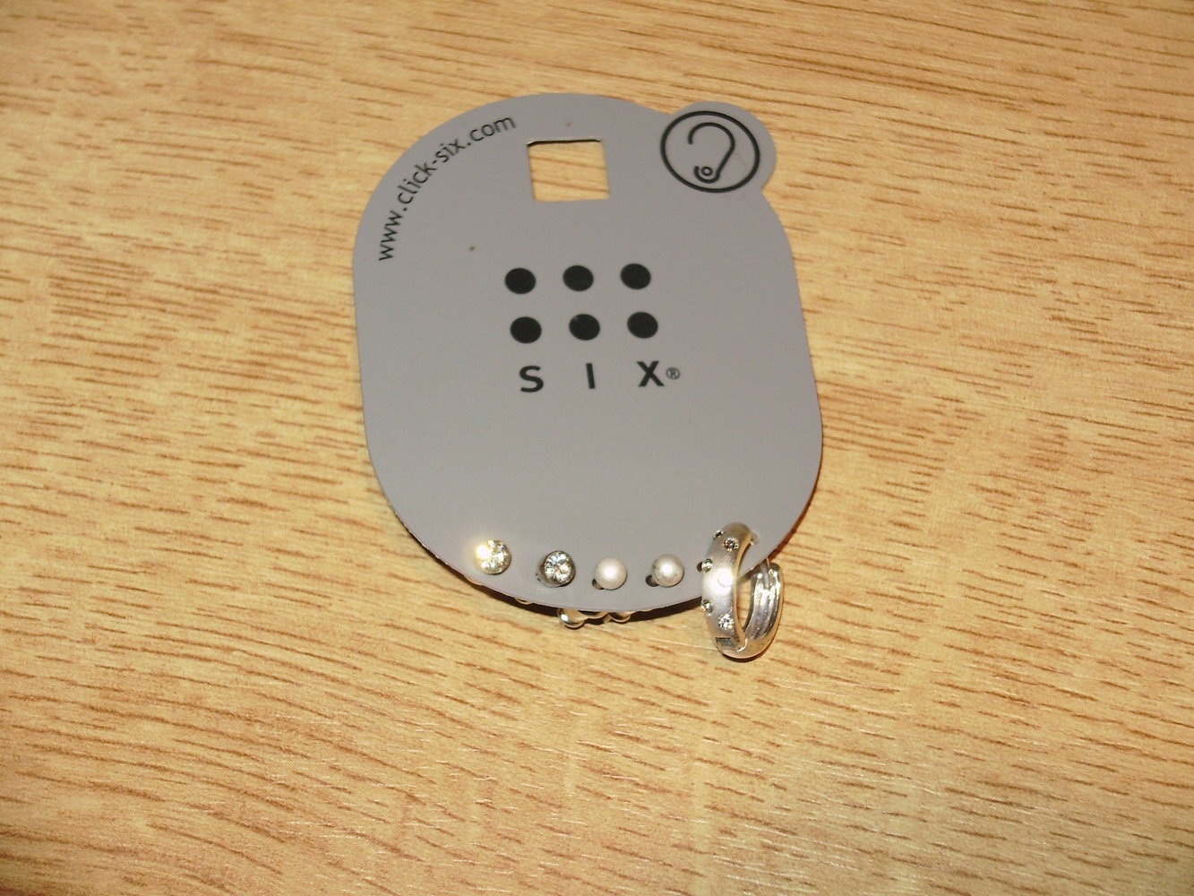 2 Paar süße Ohrstecker neu + einzelne kleine Creole NEU