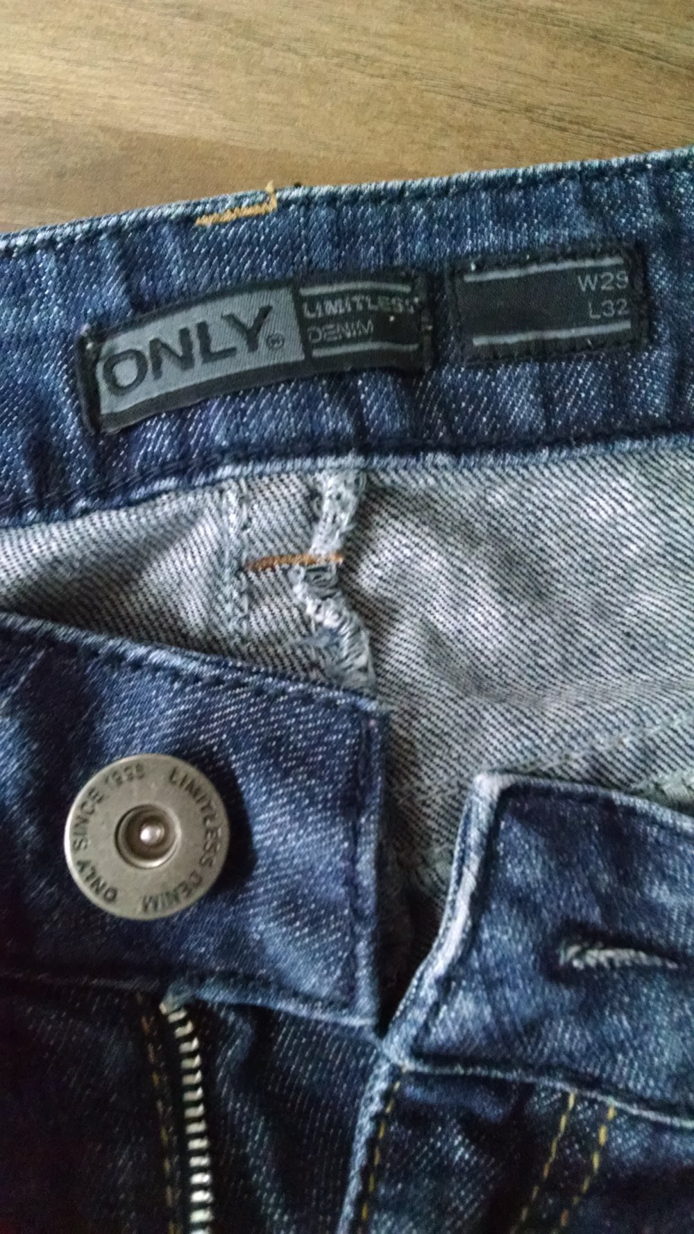 Schlagjeans Länge gekürzt W29