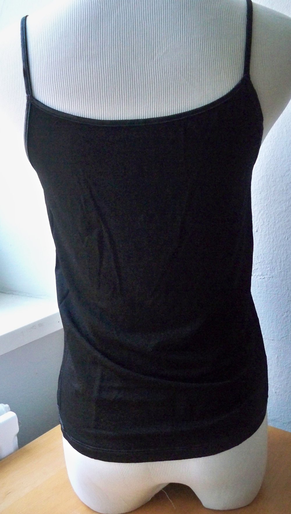 Schwarzes Top aus Viskose !