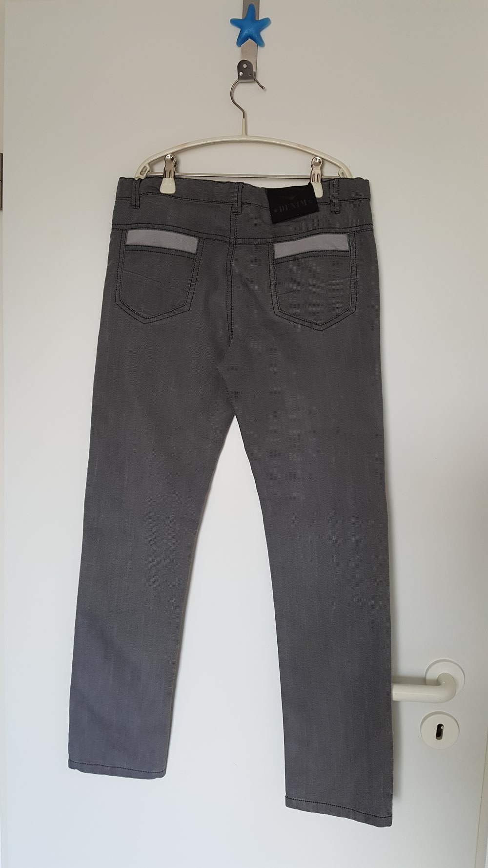 422. Jeans von 3 pommes/Frankreich, Gr. 152, 12 Jahre