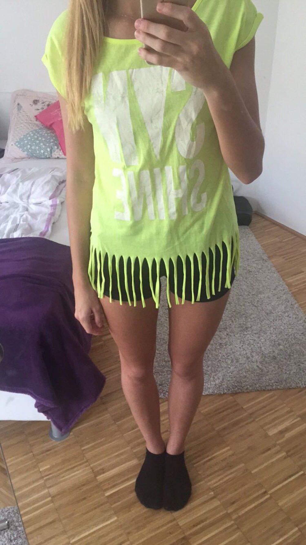 Neonfarbenes Fransen T-shirt