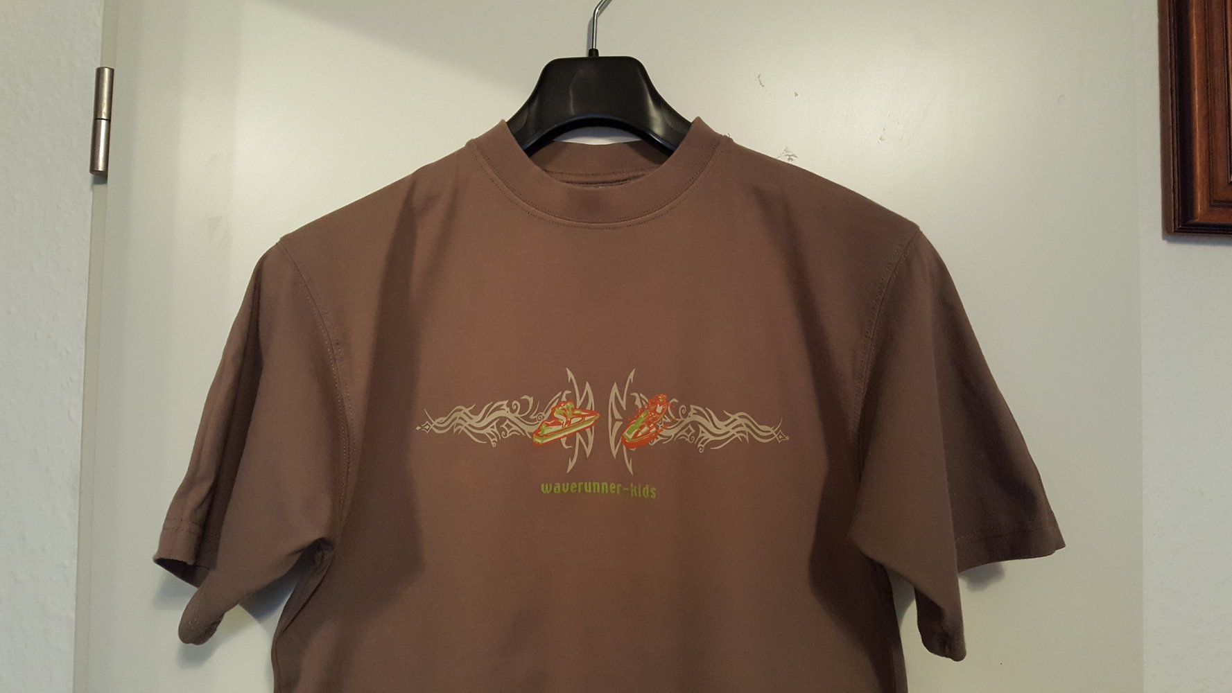 380. T-Shirt, Gr. 152, braun