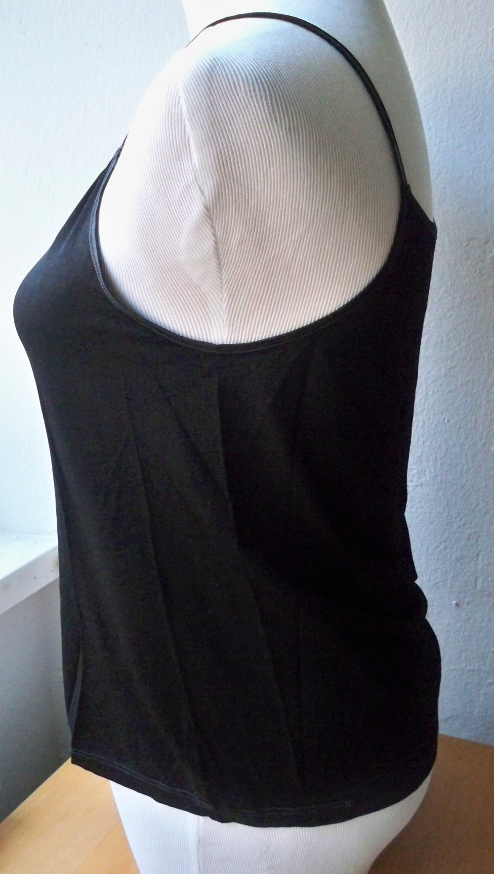 Schwarzes Top aus Viskose !