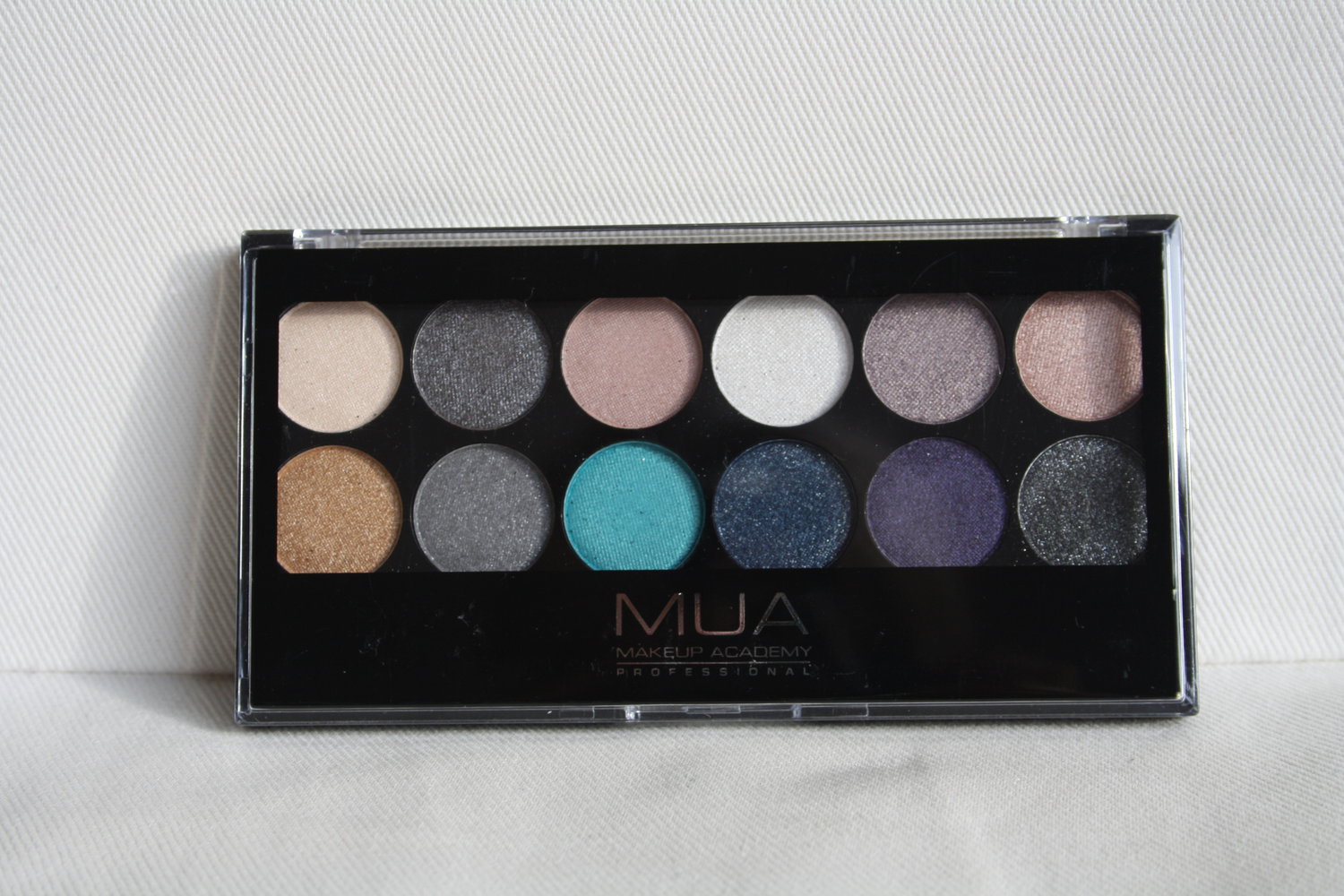 * MUA Lidschatten Palette Dust til Dawn