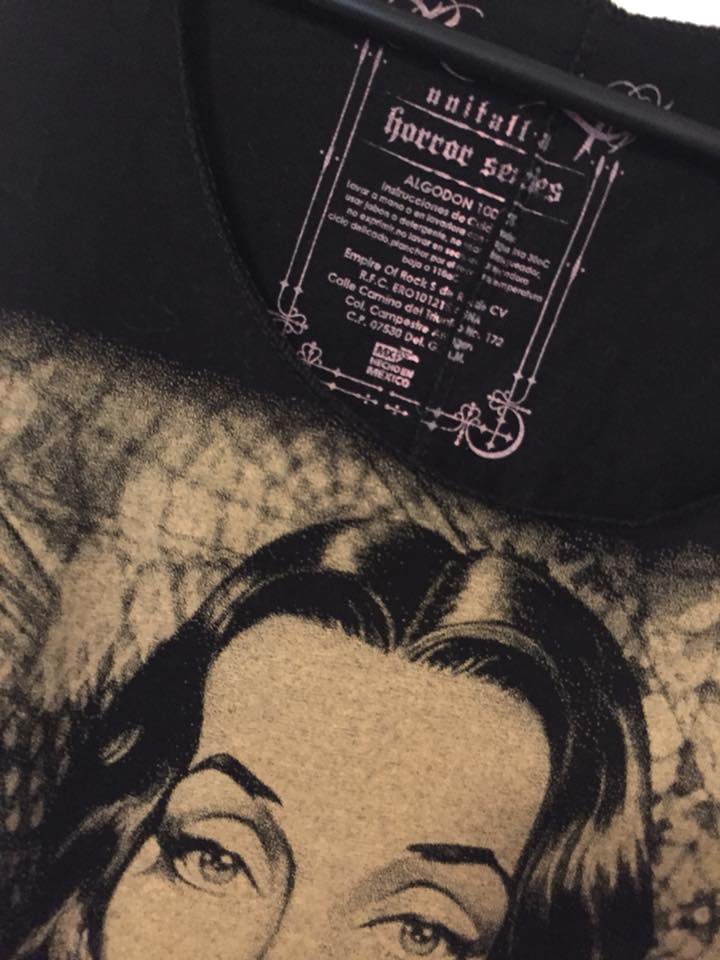 Morticia (Addams Family) Shirt S/XS