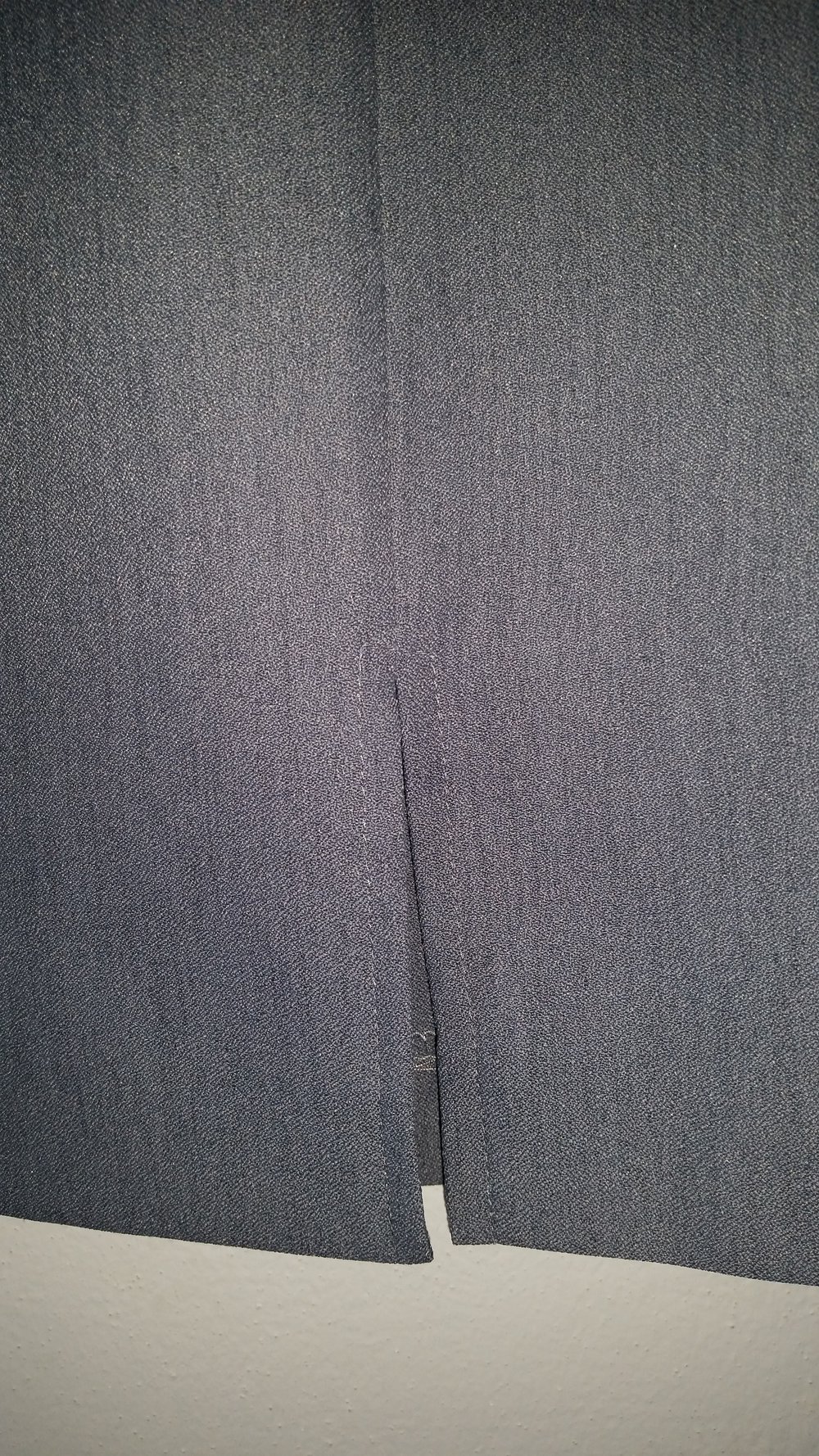Bleistiftrock mit Schlitz, Gr.23, grau