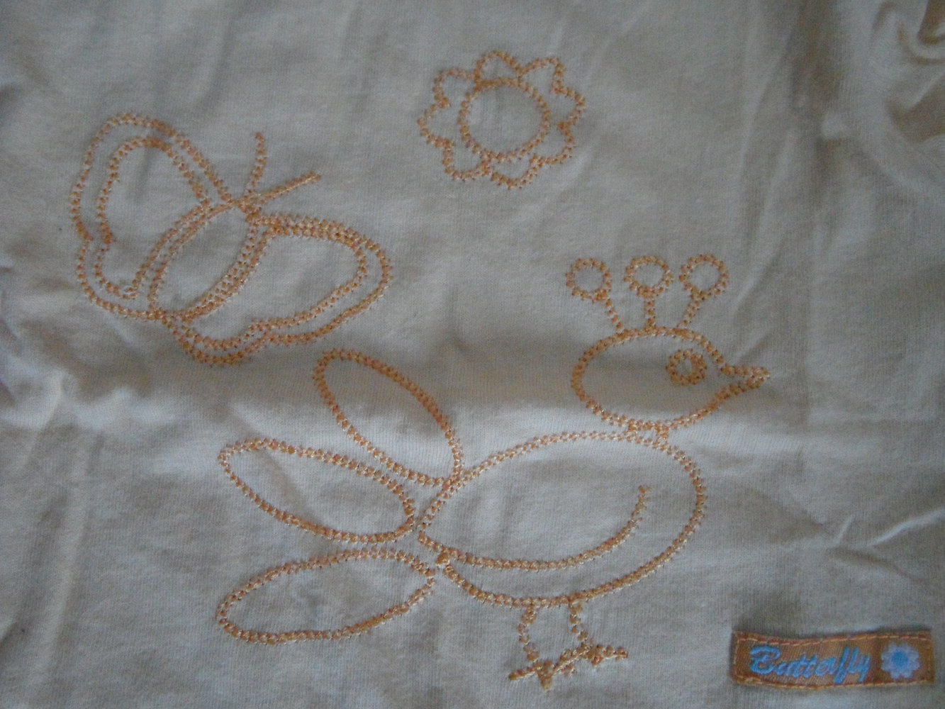 zuckersüßes T-Shirt Gr. 68 Puffärmel, Stickerei