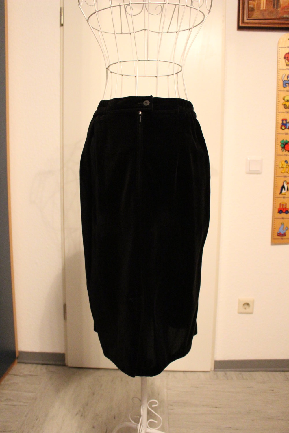 337. Samtrock von Klingel, Gr. 36-38