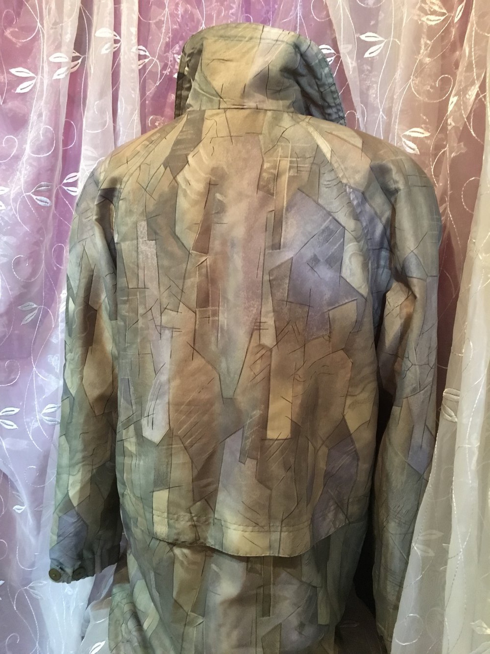 Leichte Jacke in Pastellfarben