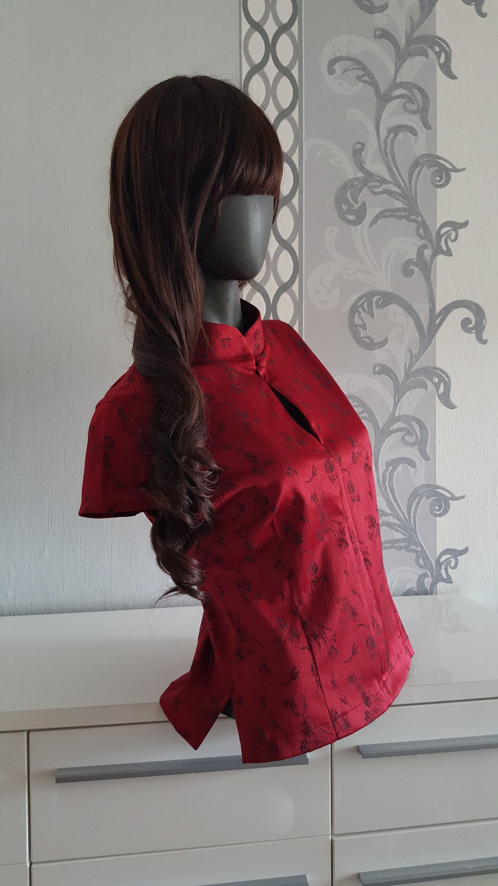 Asia Oberteil mit Tropfen Brustausschnitt L 40 / 42 