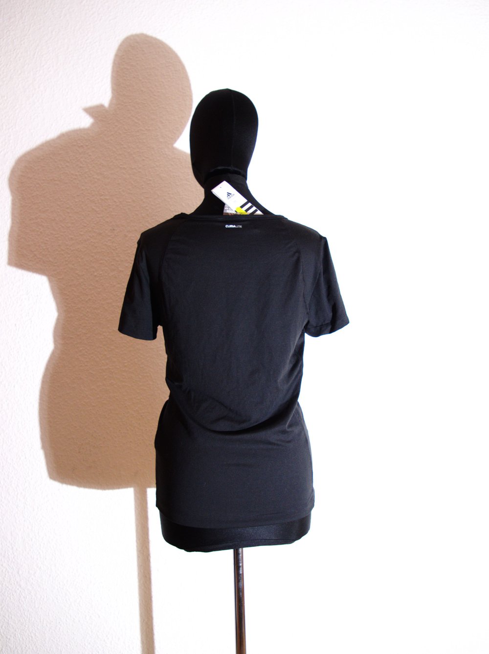 Adidad Performance Sportshirt Gr. M 40 42 schwarz weiße Streifen