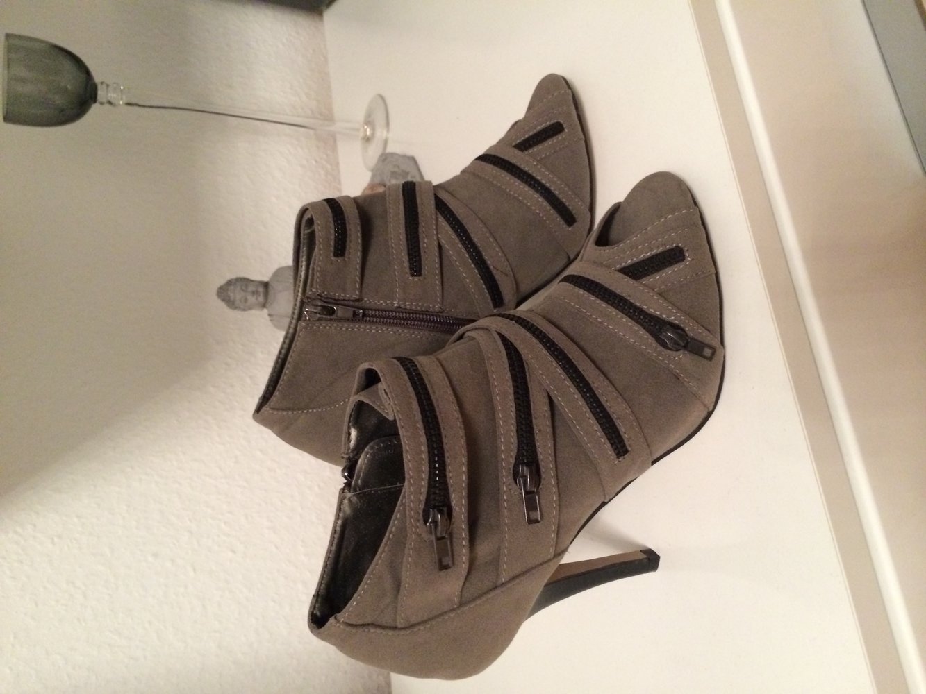 Buffalo Girl ankle Boots Pumps grau