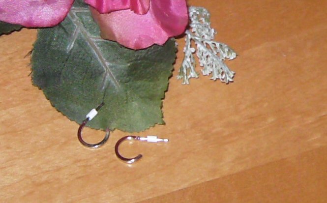 NEU ! Creole, silberfarben, Ohrstecker Halbcreole 1 cm, Modeschmuck ungetragen