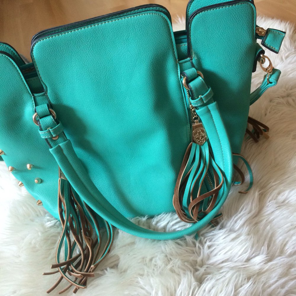 Stylische Handtasche türkis