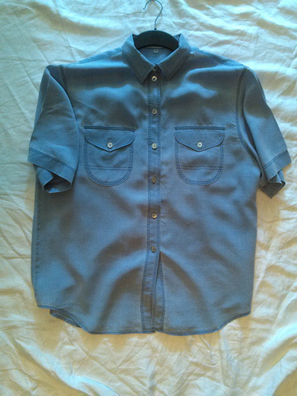 Schöne sportliche Hemdbluse in hellblau von Trapez Ligne Sportive  Gr. 44