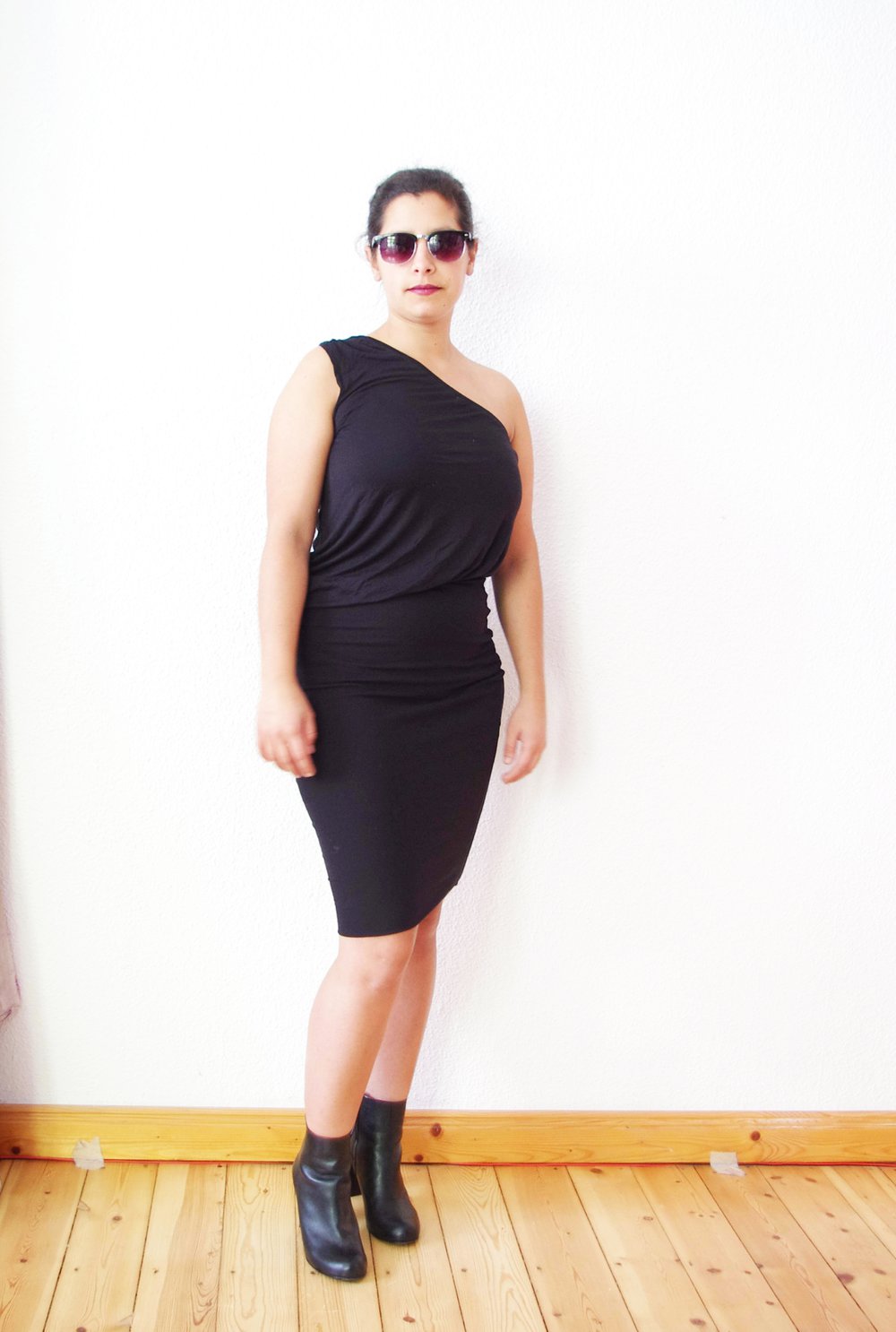 Schwarzes Boss Orange Oneshoulder Kleid Gr. S/M Pencildress