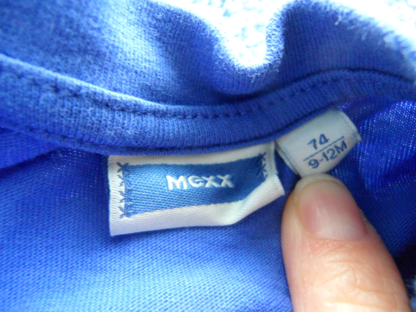 Mexx süßes Langarmshirt in tollem Blauston für kleine Raumfahrer 
