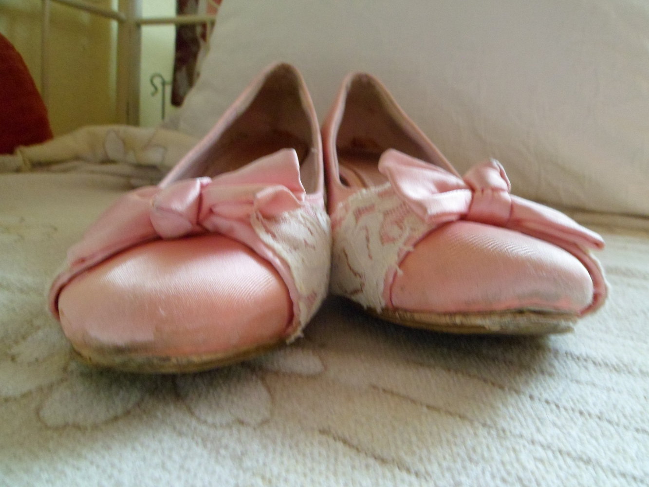 Süße Wedges, rosa mit Spitze und Schleife, Gr. 37/38