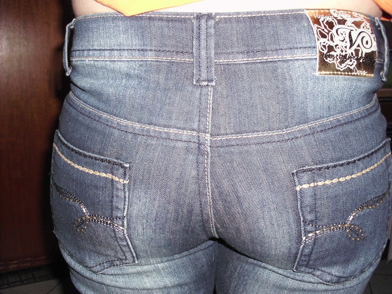 Jeans mit Stickereien, Gr. 36