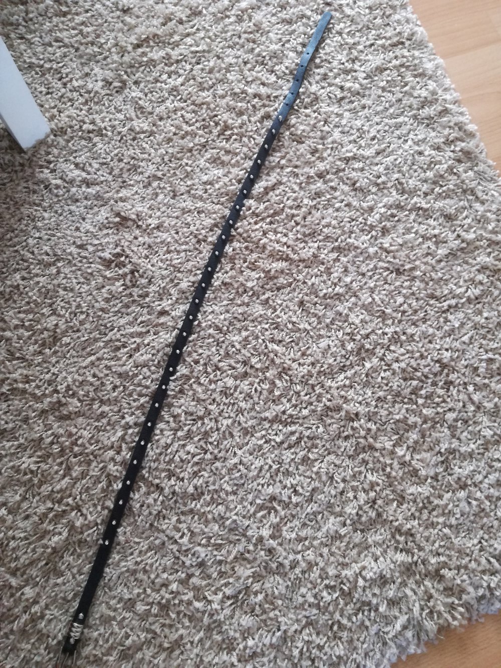 schmaler Glitzer Nieten Gürtel