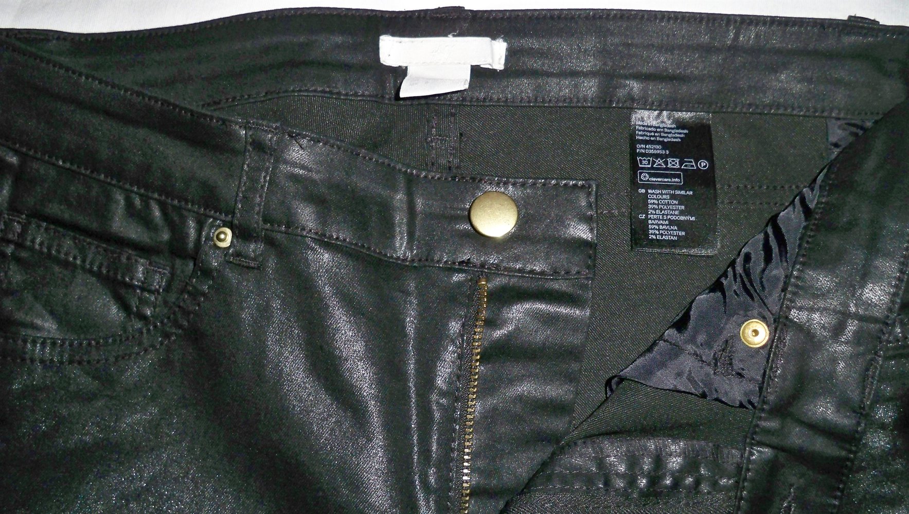 Tolle glänzende schwarze Jeans !