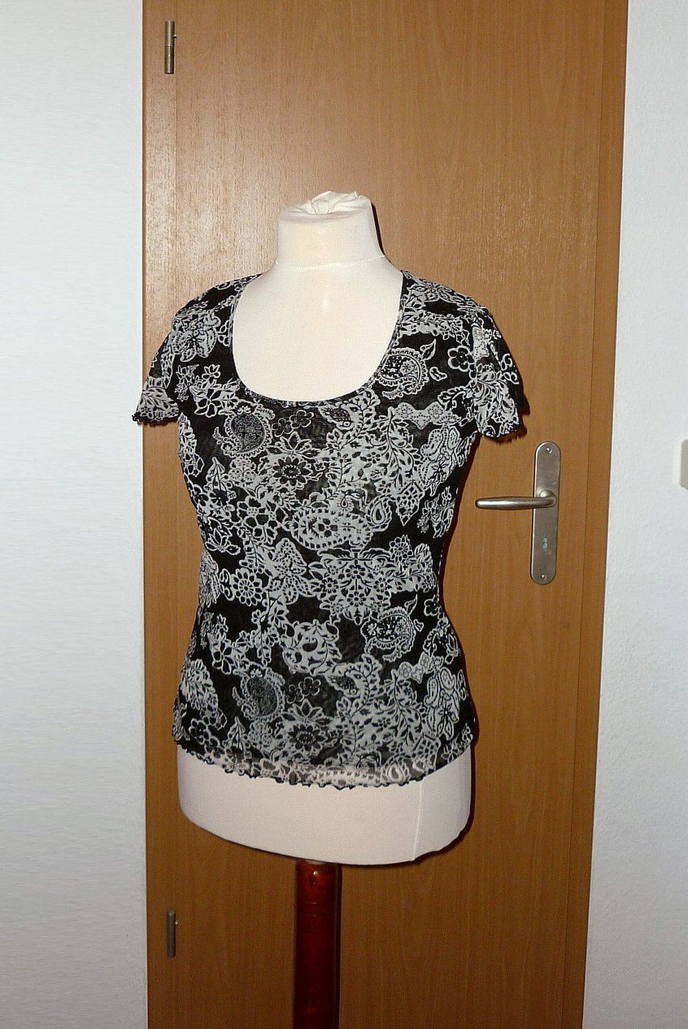 Ethno Shirt schwarz weiß Paisley Muster T-Shirt kurzarm gothic goa