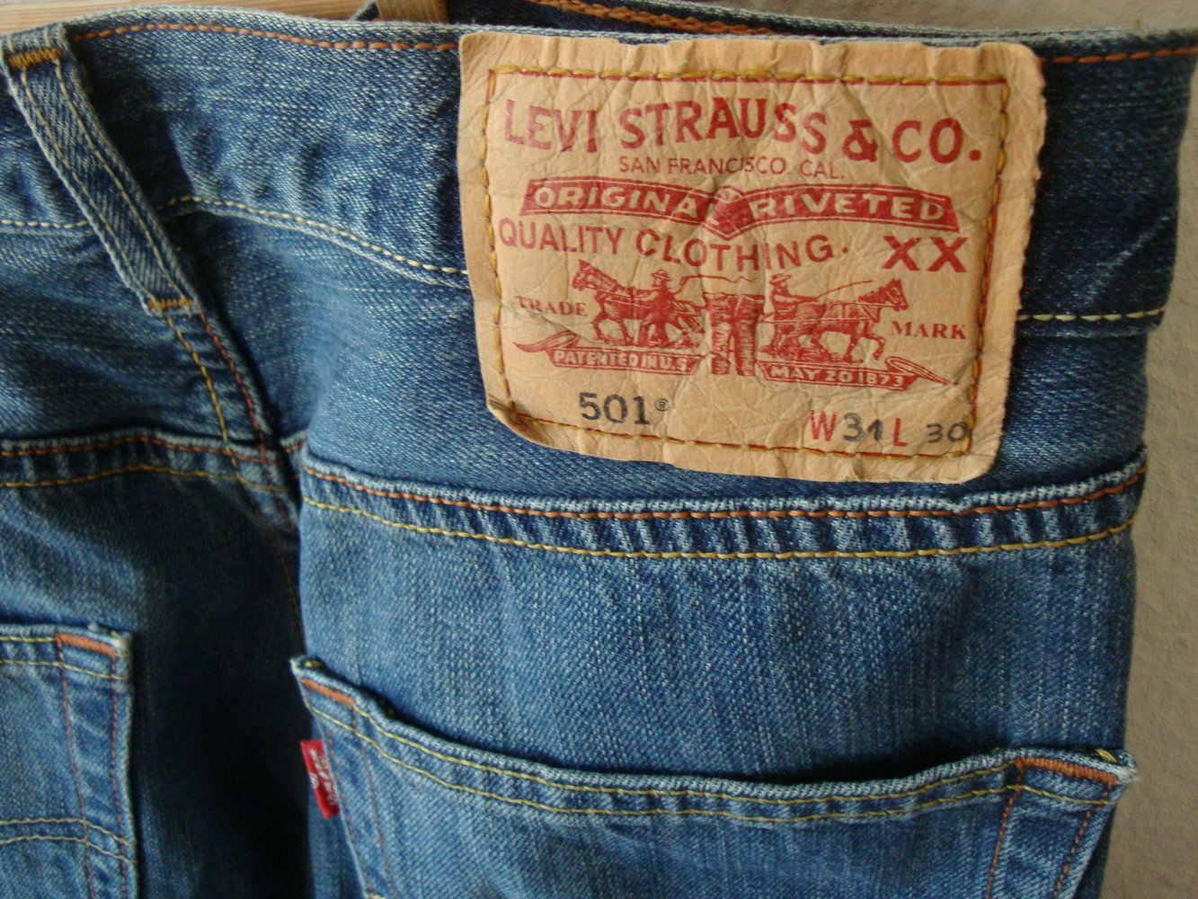 Levis 501 w31 l30 momjeans