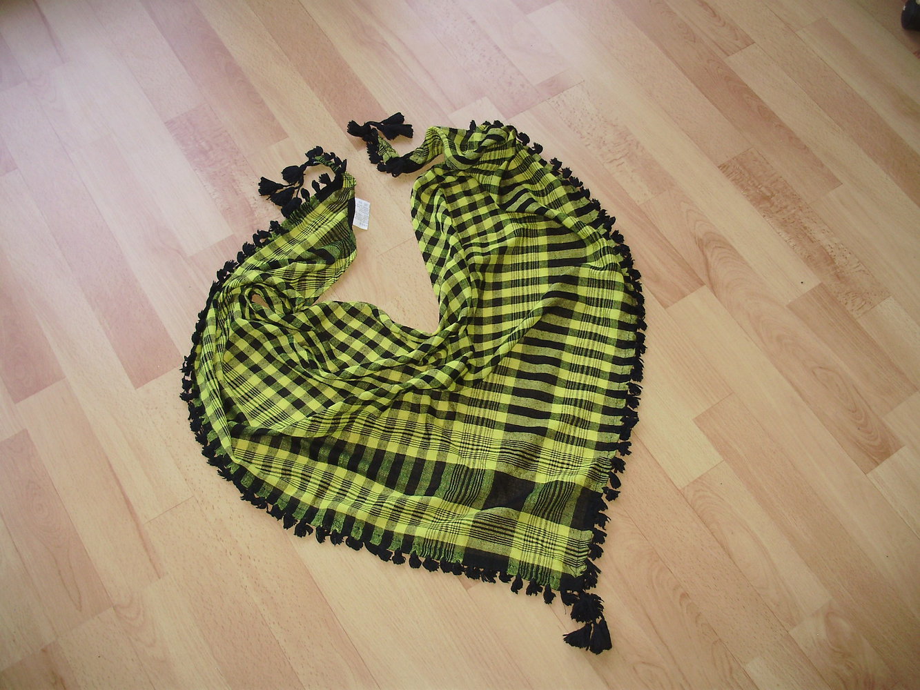 Tuch Dreieckstuch Karos schwarz gelb Bommeln